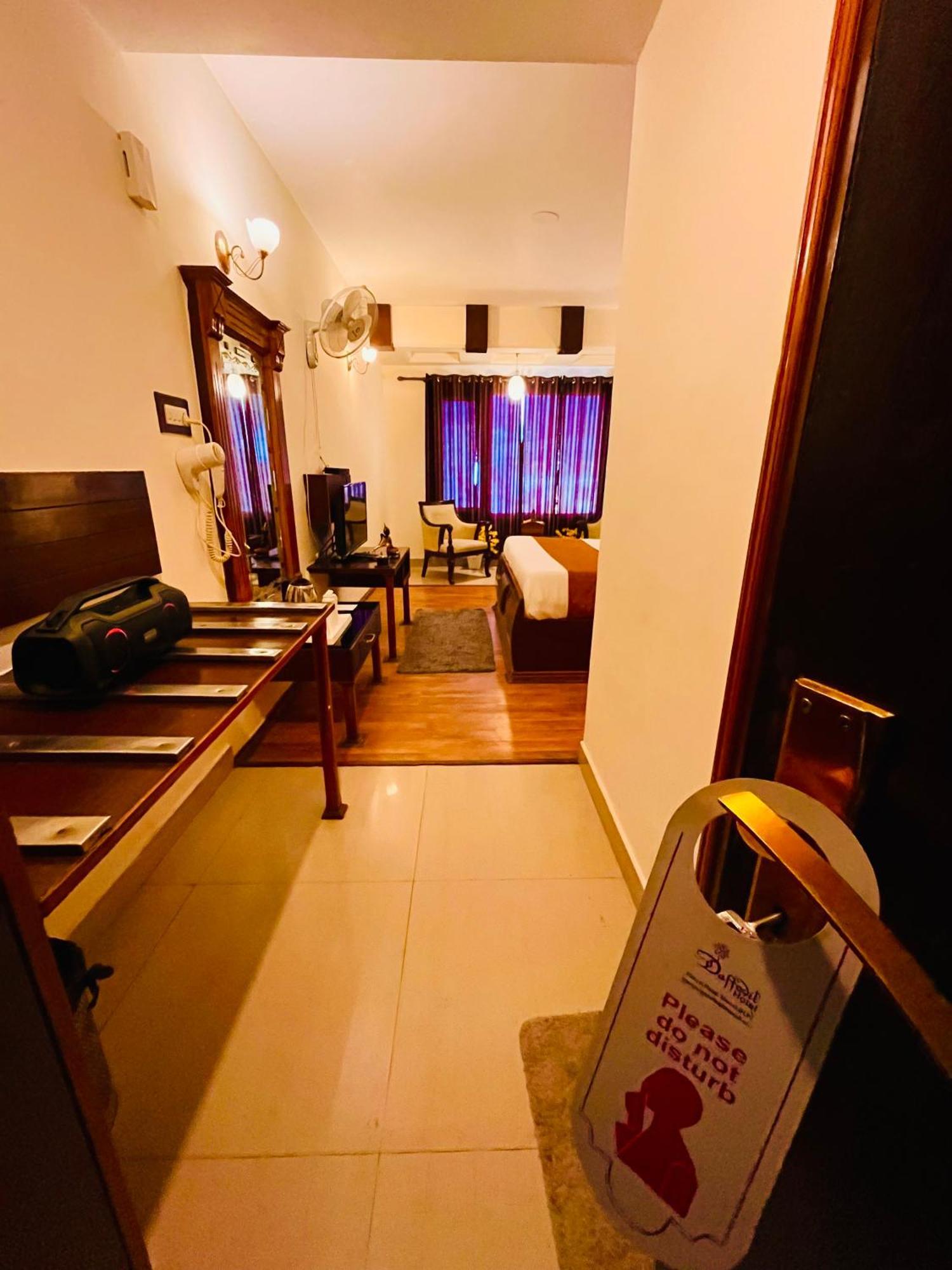 Hotel The North Wind In City Center, Manali Exterior photo